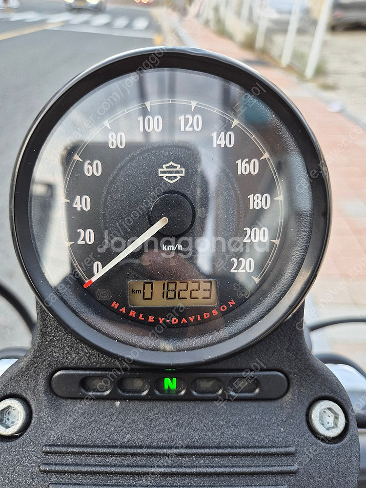 할리데이비슨 아이언883R--5